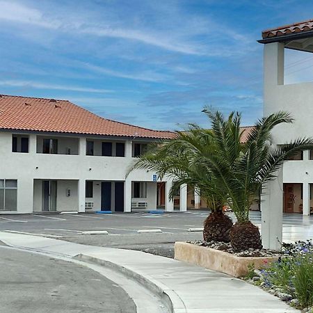 Days Inn By Wyndham Ridgecrest Near China Lake Naval Station Bagian luar foto